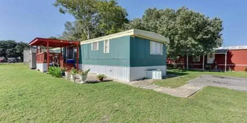 FRONTIER VALLEY - HOMES (3)