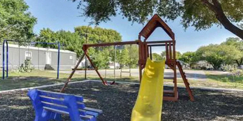 FRONTIER VALLEY - HOMES (7)